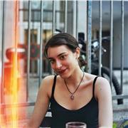 Soy profesora de inglés desde hace 5 años y soy clase a niños y adolescentes